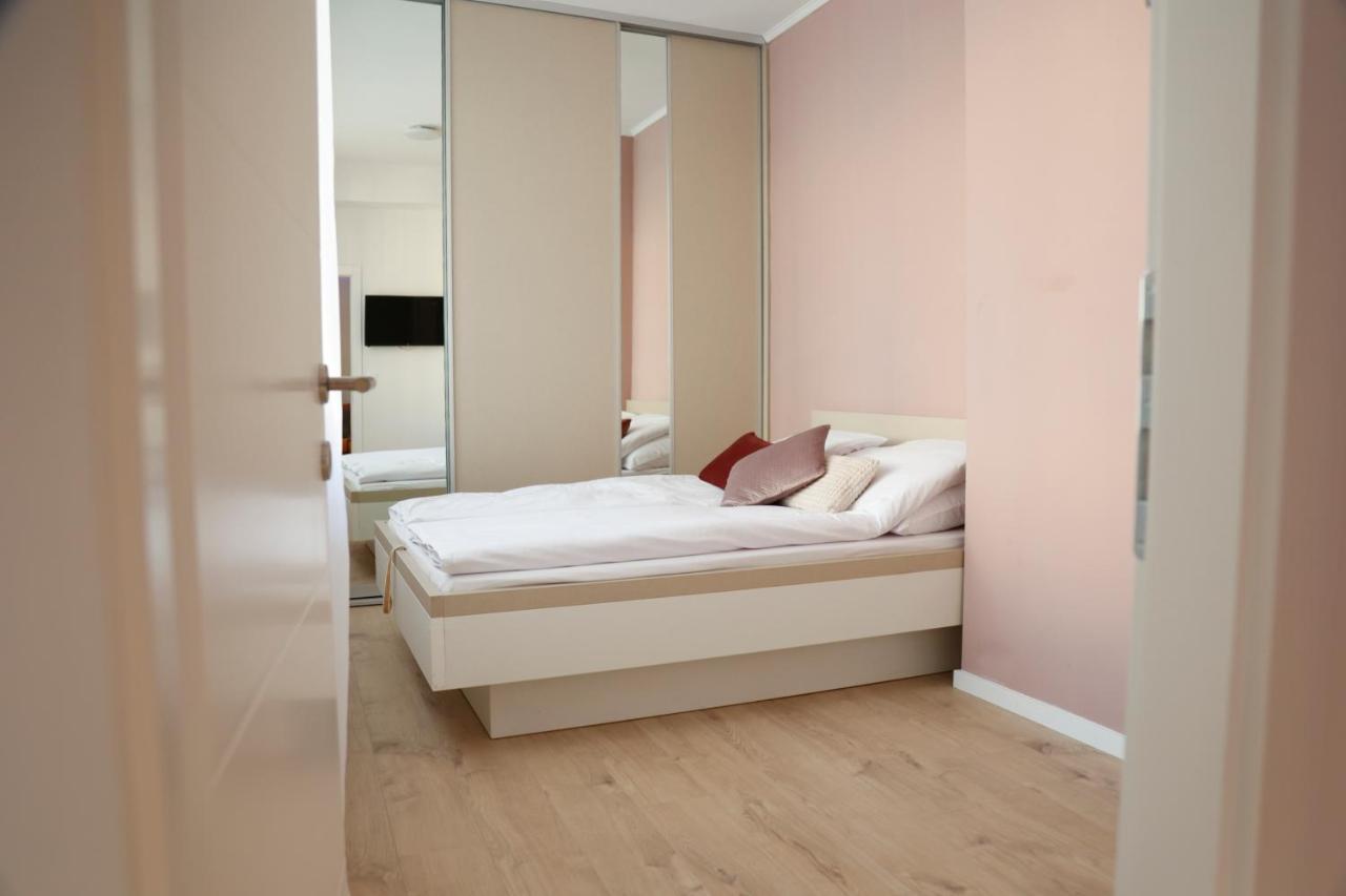 Blue And Rose Cozy - Quiet In The Best Location - Self Check-In - 5Th Floor With Elevator Sarajevo Luaran gambar
