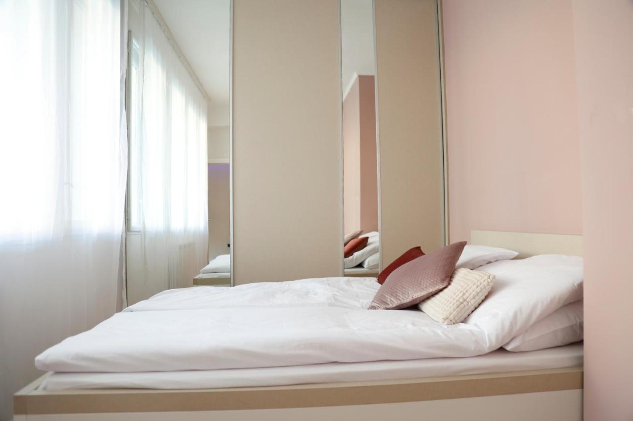 Blue And Rose Cozy - Quiet In The Best Location - Self Check-In - 5Th Floor With Elevator Sarajevo Luaran gambar